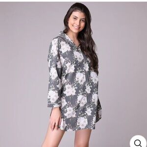 NWT Mahogany Juliana Nightshirt ~ grey/white ~ large